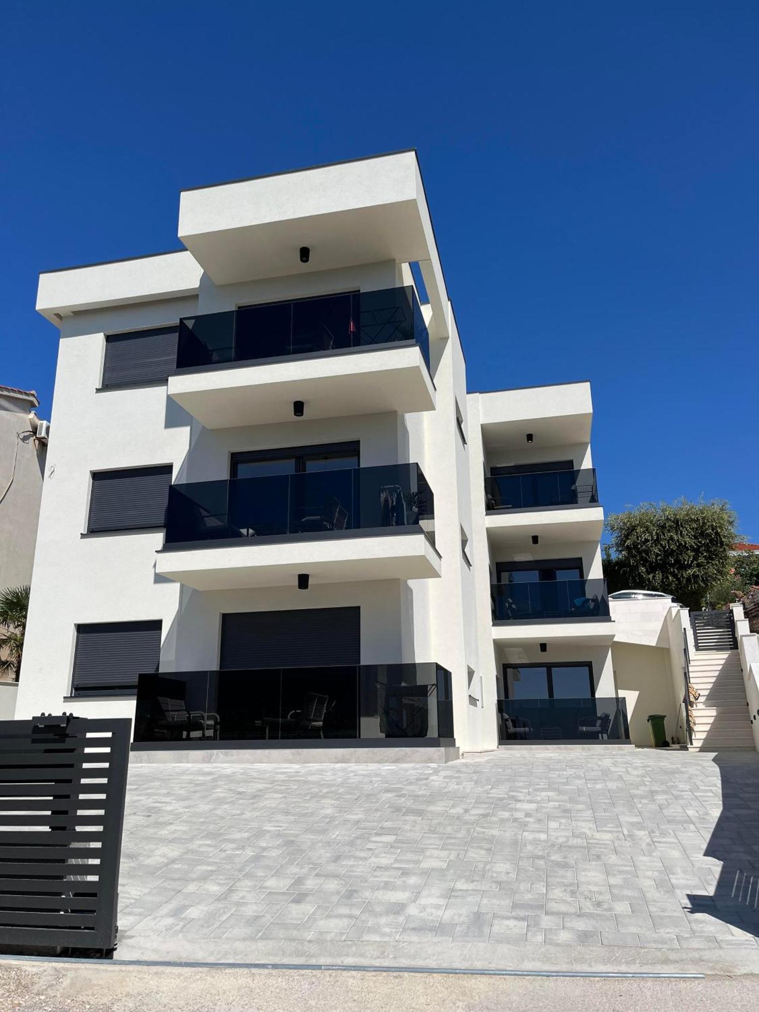 Luxvu Apartment *